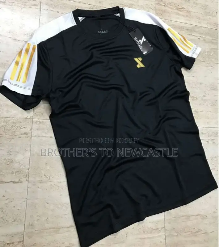 এই Premium Round Neak T-shirt আপনাকে দিবে স্মার্ট ও ক্লাসি ফিল