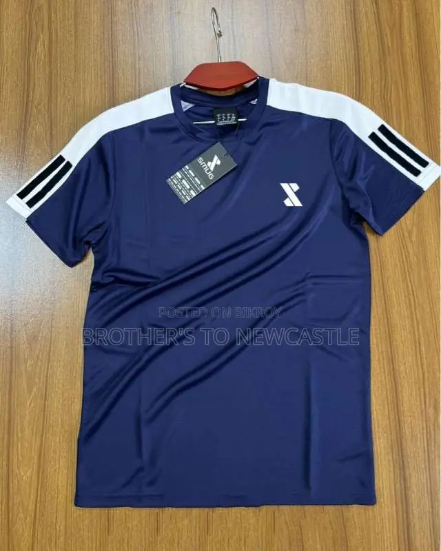 এই Premium Round Neak T-shirt আপনাকে দিবে স্মার্ট ও ক্লাসি ফিল