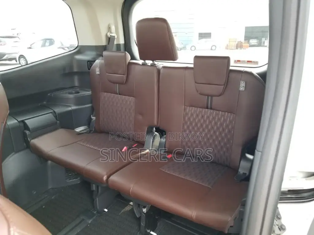 Toyota Noah Z HYB BROWN LEATHER 2022