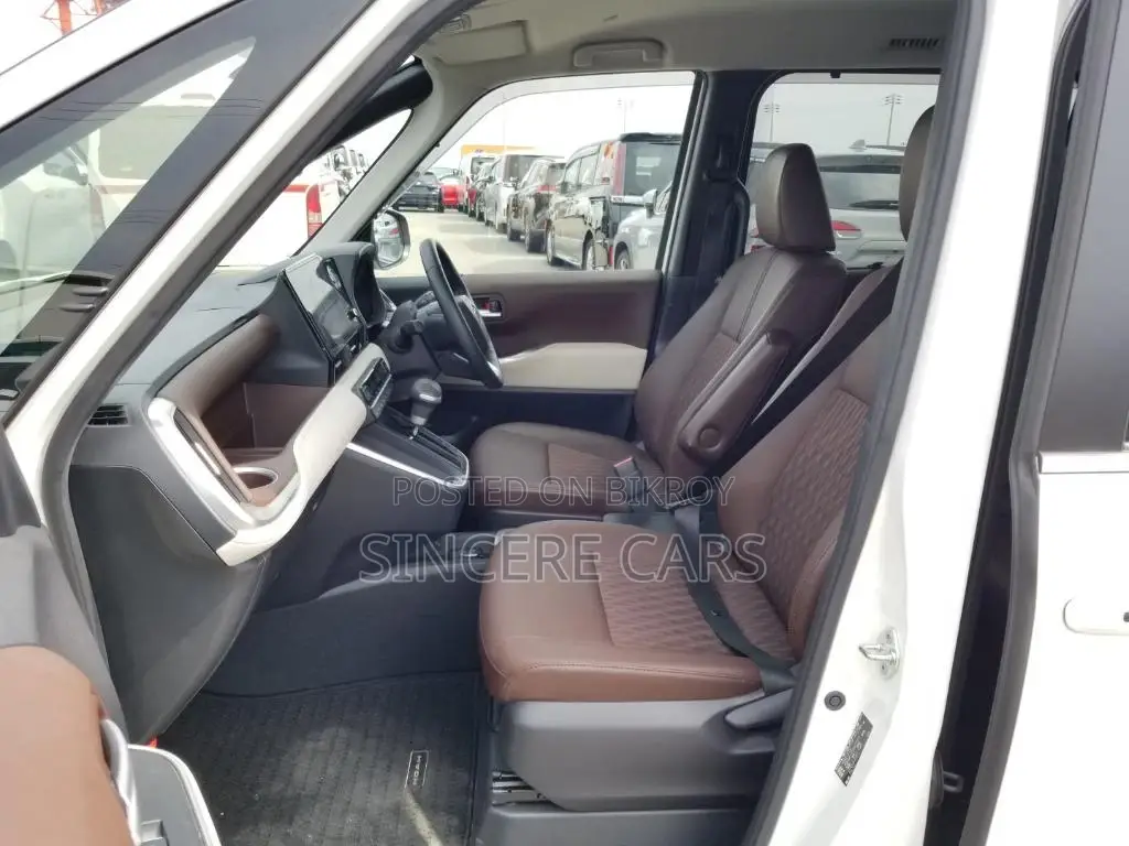 Toyota Noah Z HYB BROWN LEATHER 2022