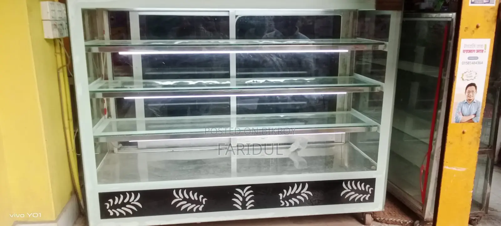 Food Display Showcase