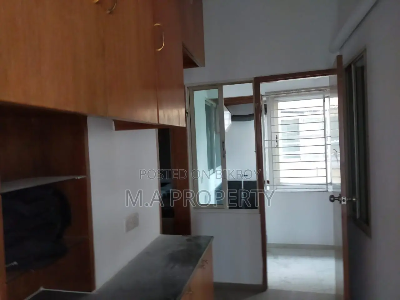 Duplex Apartment 5600sqft 4-Bedroom 2-Carpark Gulshan North