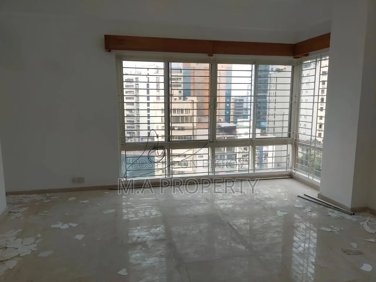 Duplex Apartment 5600sqft 4-Bedroom 2-Carpark Gulshan North