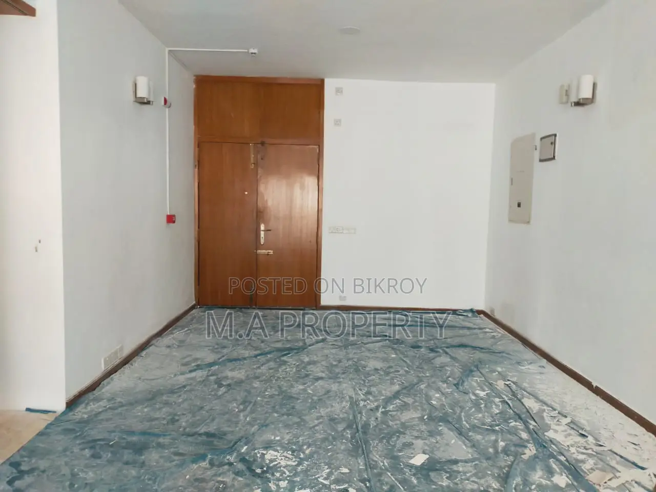 Duplex Apartment 5600sqft 4-Bedroom 2-Carpark Gulshan North