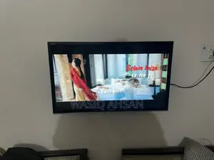 Walton 28” Non-Smart TV