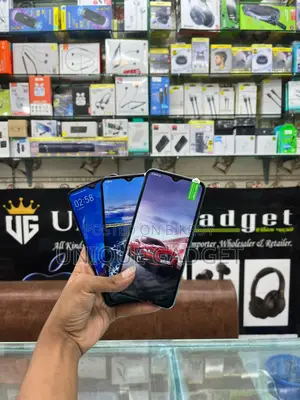 New Vivo Y11 32 GB White