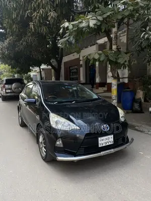 টয়োটা অ্যাকুয়া জি ২০১৩