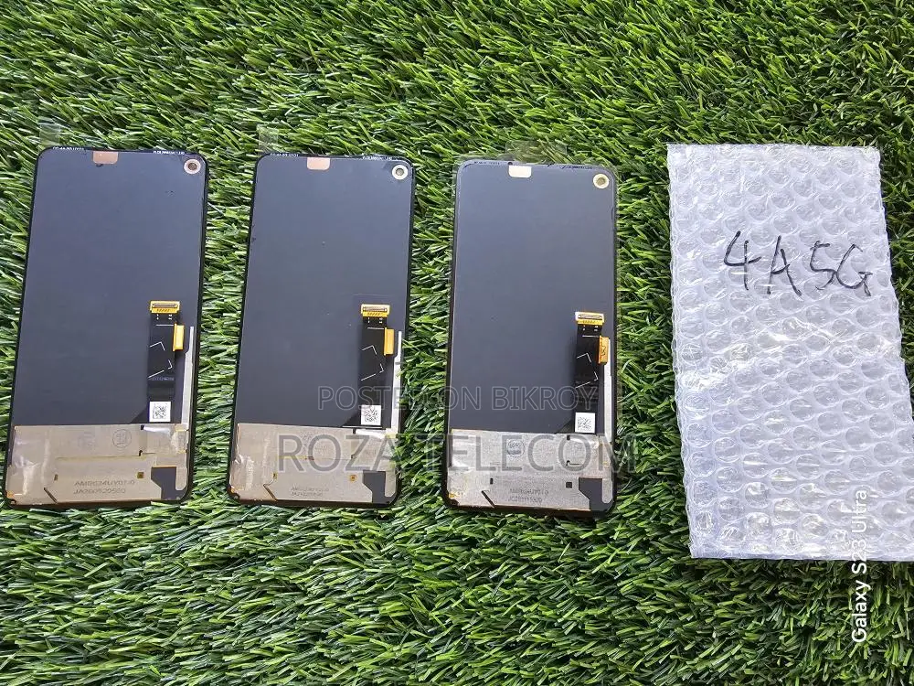 Original display removed from Pixel 4a 5G phone