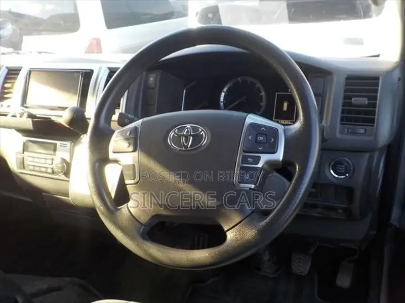 Toyota Hiace SUPER GL LED 2021