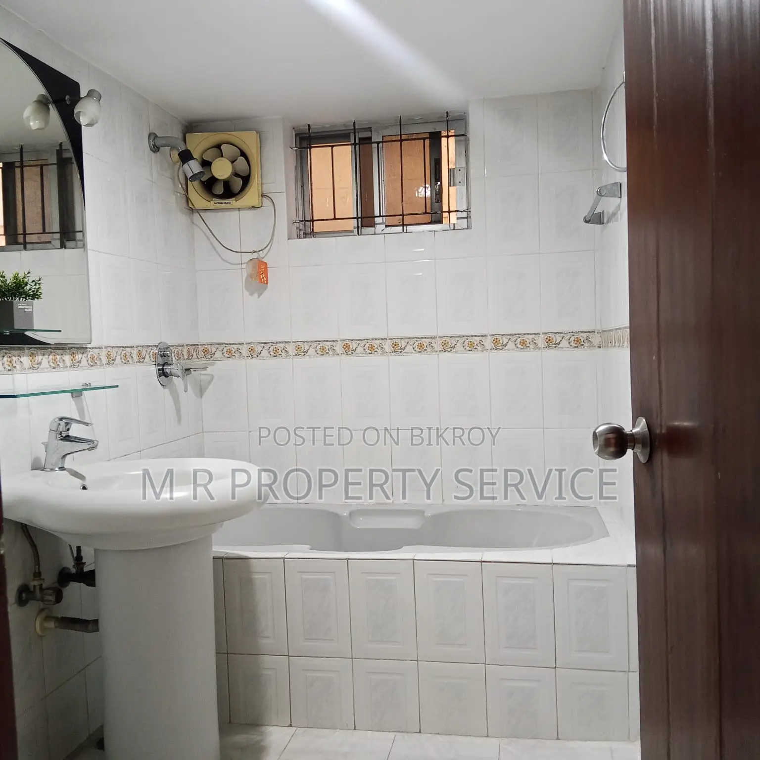 Banani Exclusive Full Furnished Apartment Rent