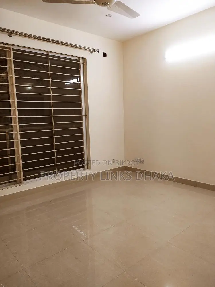 Unfurnished flat for Rent in Gulshan