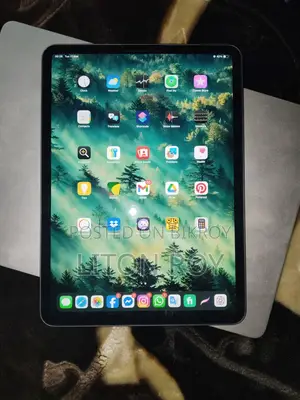 Apple iPad Pro M2 11'' (4th Gen) 128GB | 93% Battery Like New