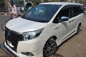 টয়োটা এস্কয়ার নোয়া জিআই হাইব্রিড প্যাকেজ ২০১৭