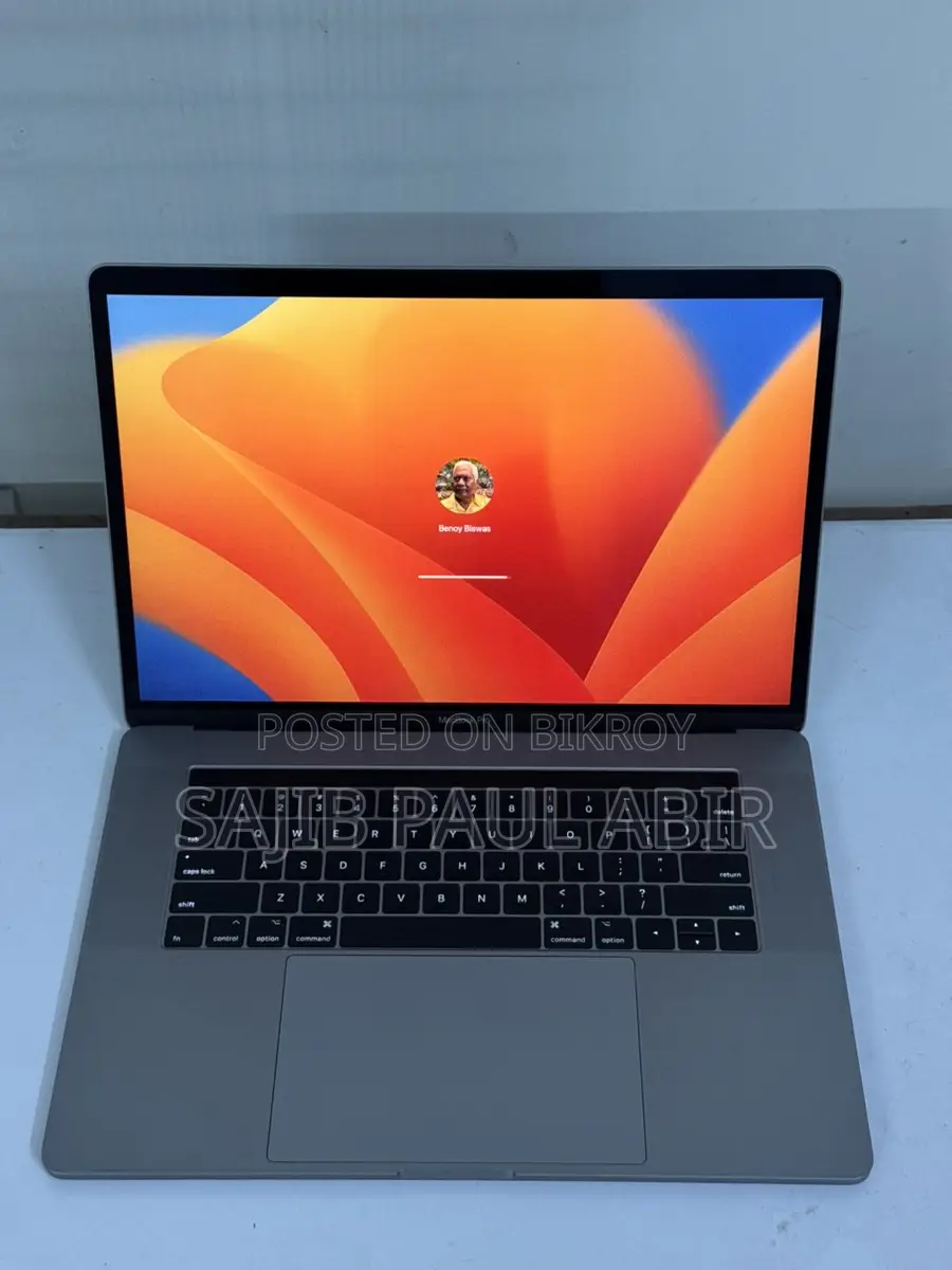 Macbook Pro 16" Core i7 | 16gb Ram| 512gb ssd