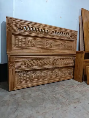 নতুন মডেলের ফার্নিচার