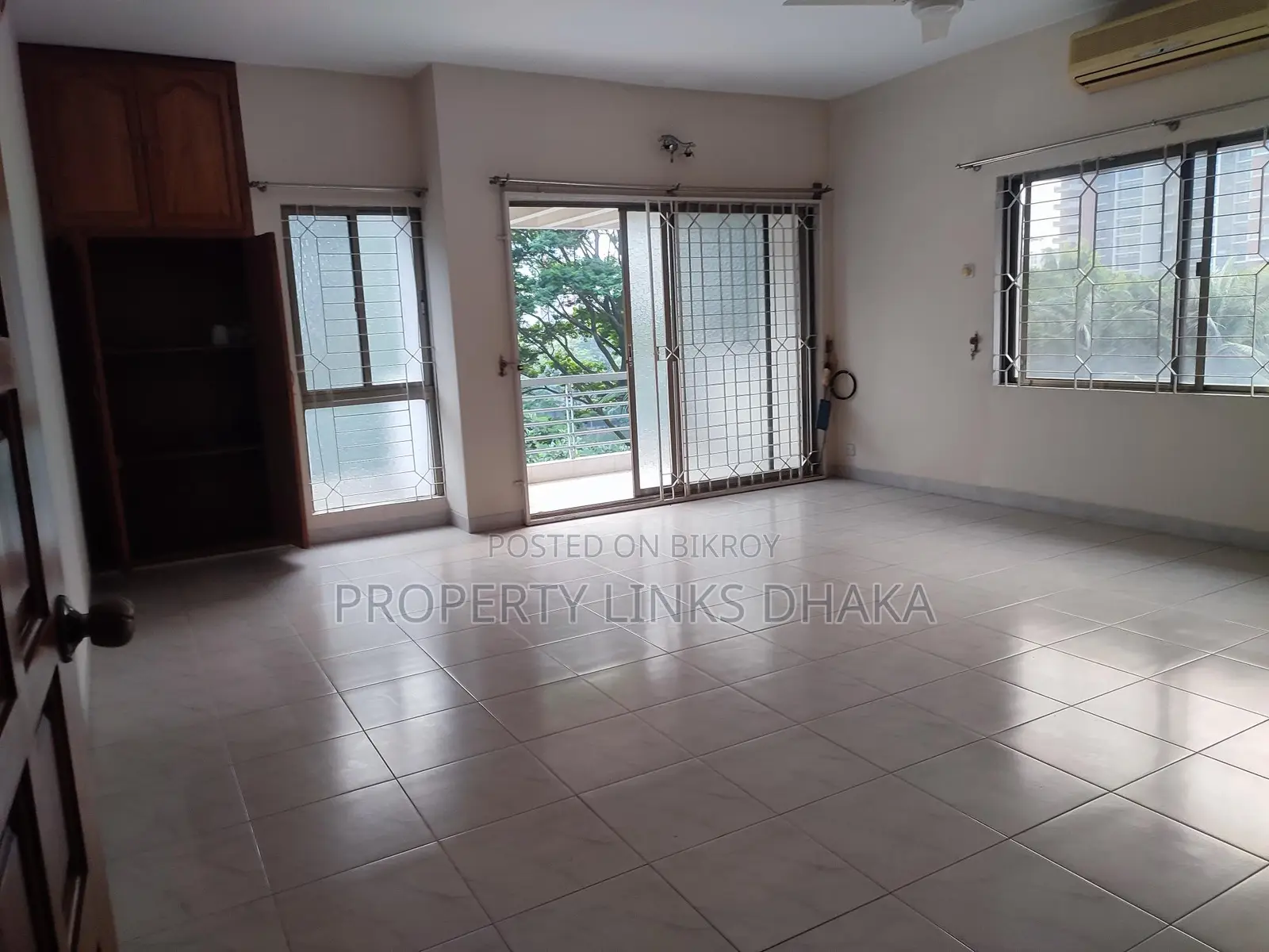 Park View Luxurious Semi Furnished Flat at North Gulshan