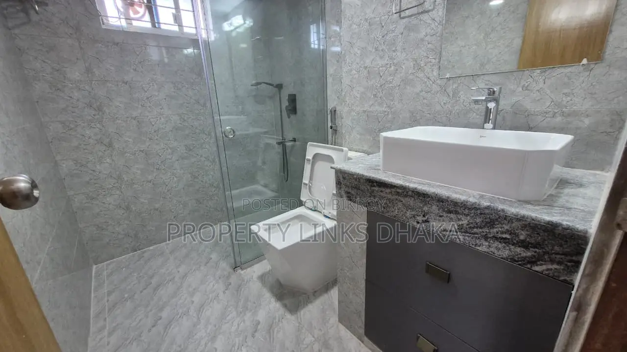 Unfurnished flat for Rent in Gulshan