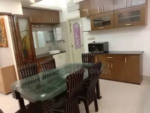 গুলশান-২ এর ইয়ুথ ক্লাব পার্কের কাছে সুসজ্জিত অ্যাপার্টমেন্ট