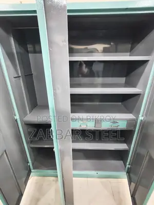 Three Door Steel Almirah — থ্রি ডোর প্রিমিয়াম স্টিল আলমারি