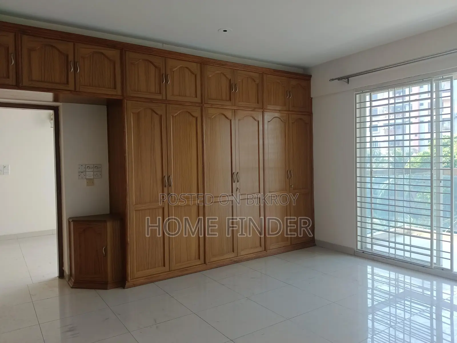 2550 Sqft Un-Furnished Apartment For Rent In Gulshan