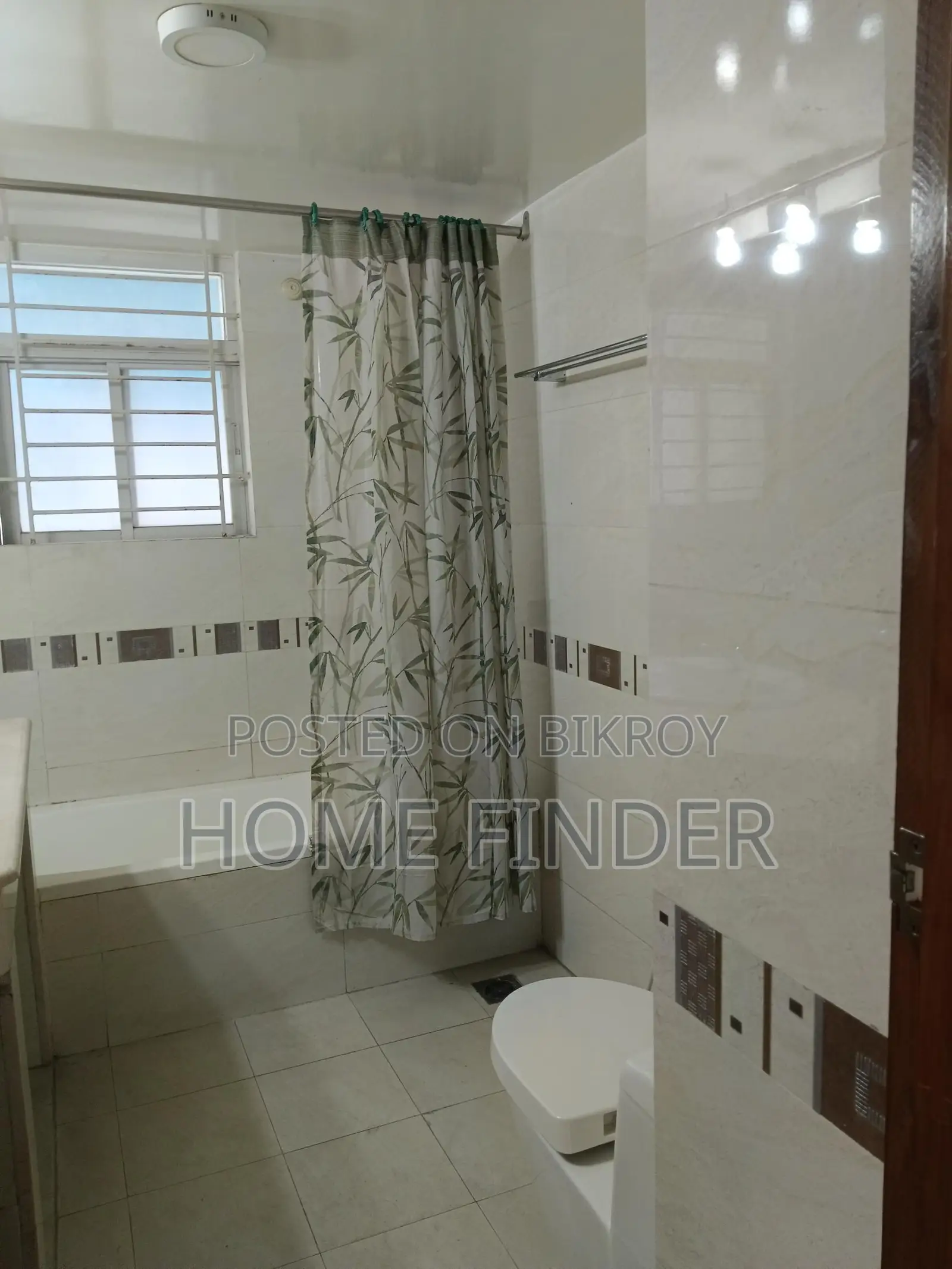 2550 Sqft Un-Furnished Apartment For Rent In Gulshan