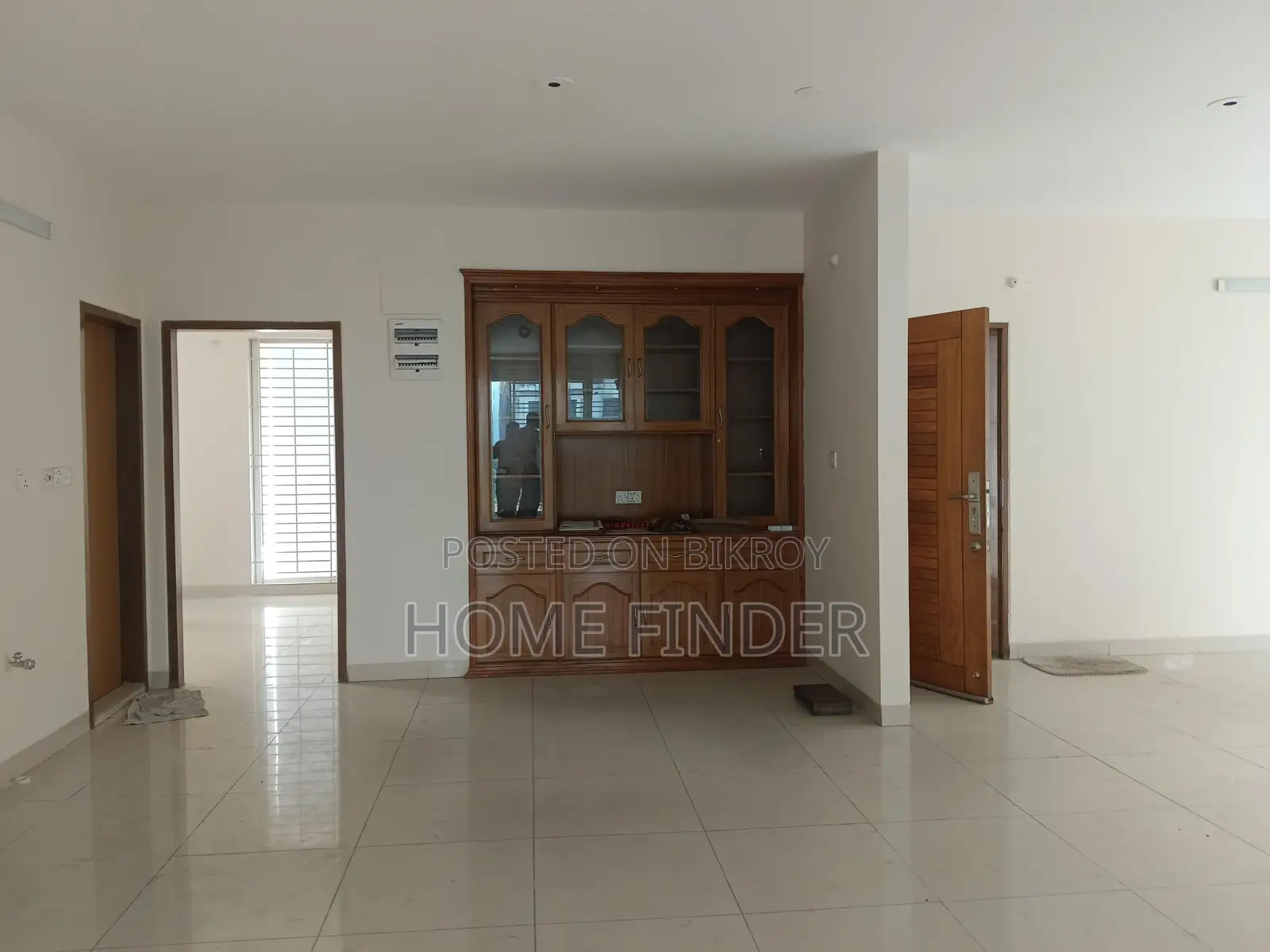2550 Sqft Un-Furnished Apartment For Rent In Gulshan