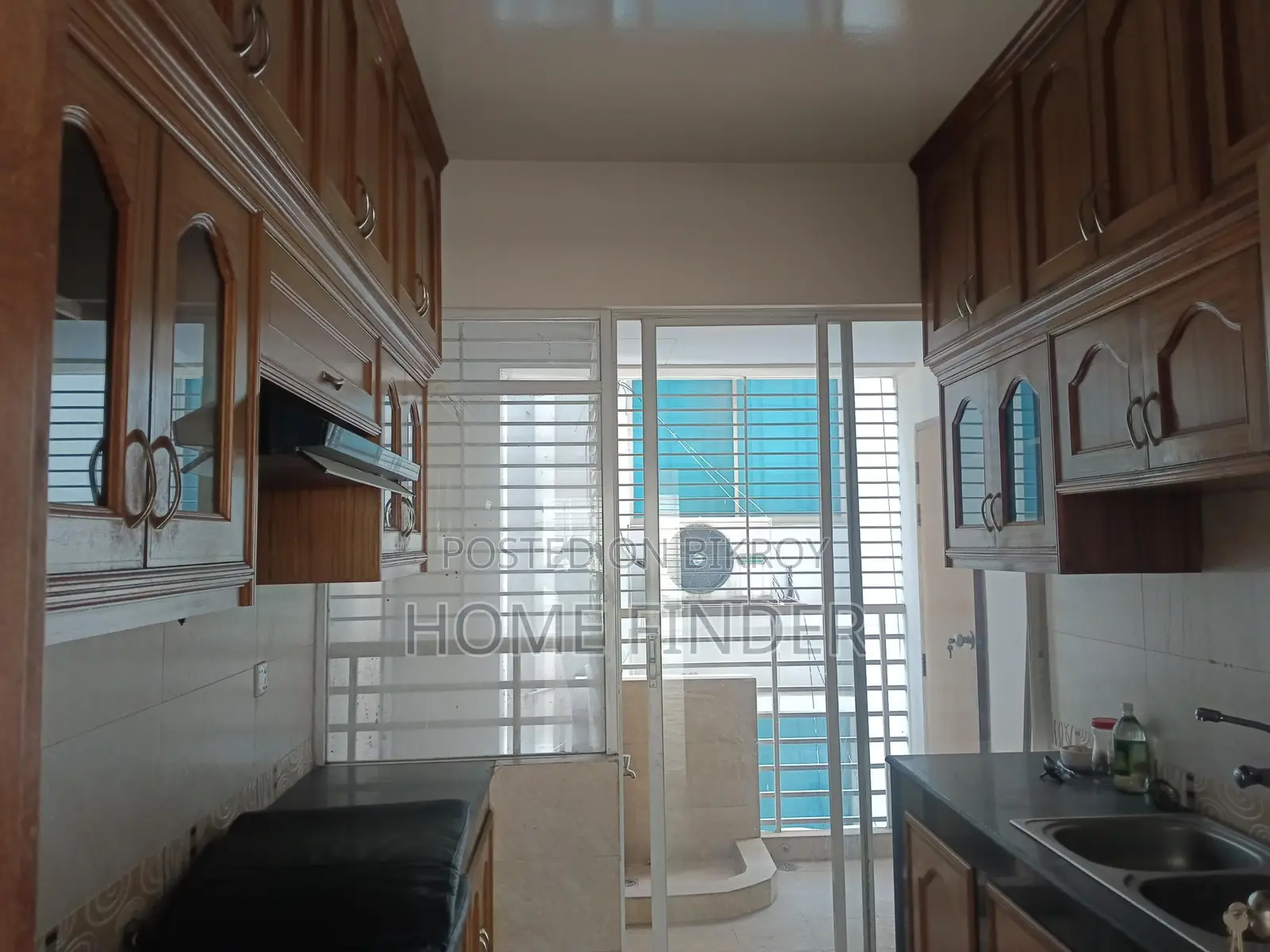2550 Sqft Un-Furnished Apartment For Rent In Gulshan