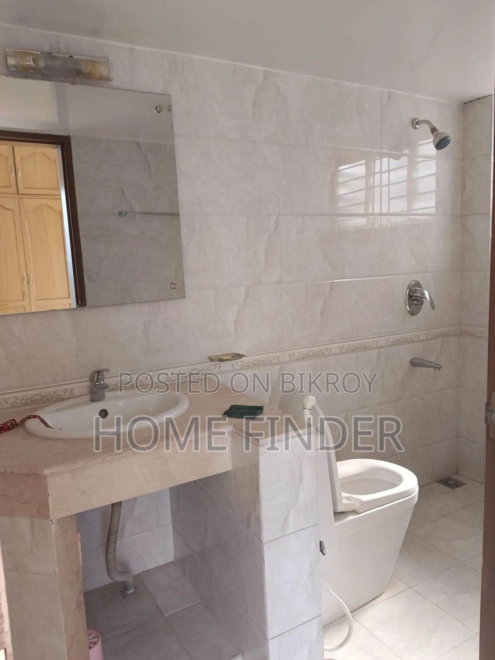 2550 Sqft Un-Furnished Apartment For Rent In Gulshan