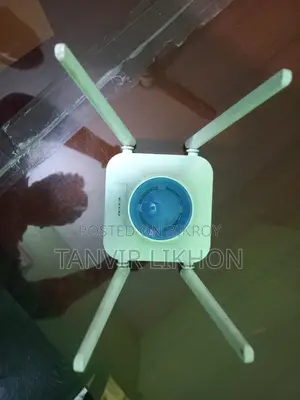 Tenda Router with Adapter