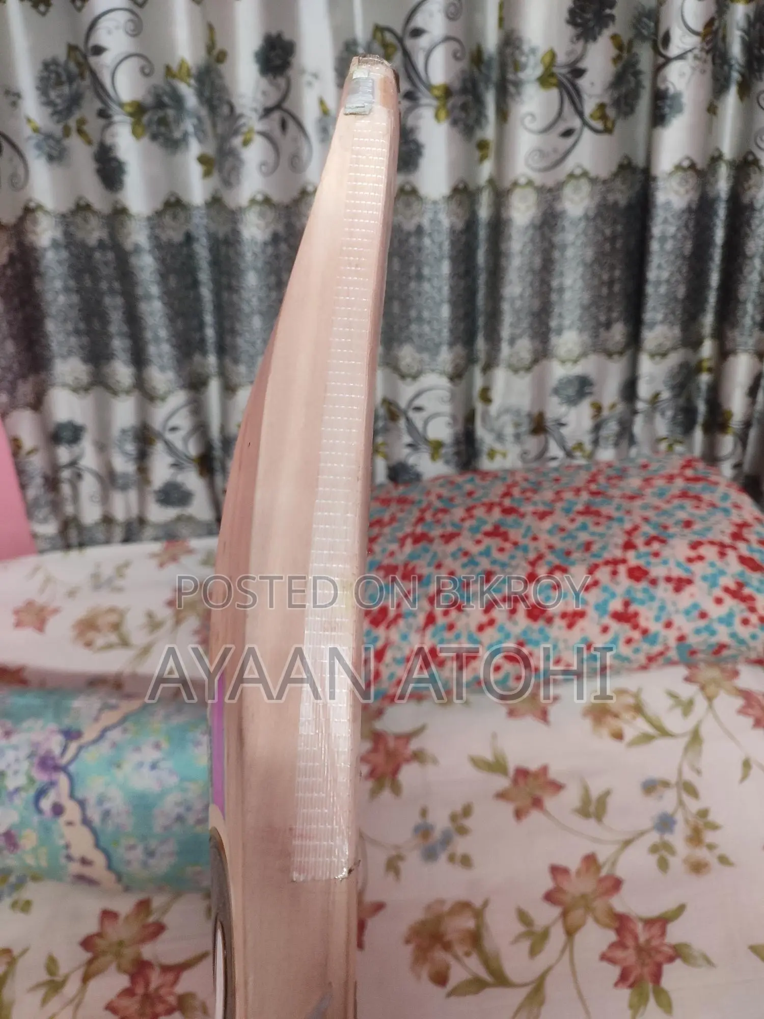 বিক্রয়ের জন্য: ইংলিশ উইলো ক্রিকেট ব্যাট