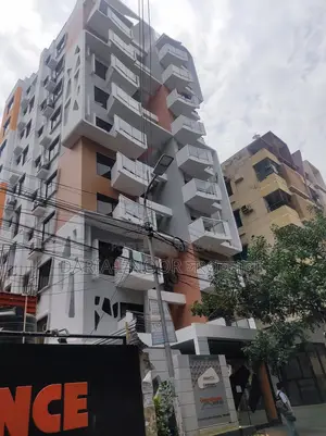 Comprehensive's 2384 SFT Flat for Sale on the 6th Floor in Lalmatia