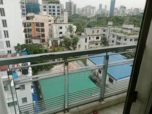 বনানীতে ৩ বেডরুমের ভালো আনফার্নিশড অ্যাপার্টমেন্ট ভাড়ার জন্য উপলব্ধ