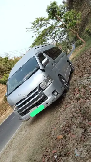 ভাড়ার জন্য গ্রিন কেবিন