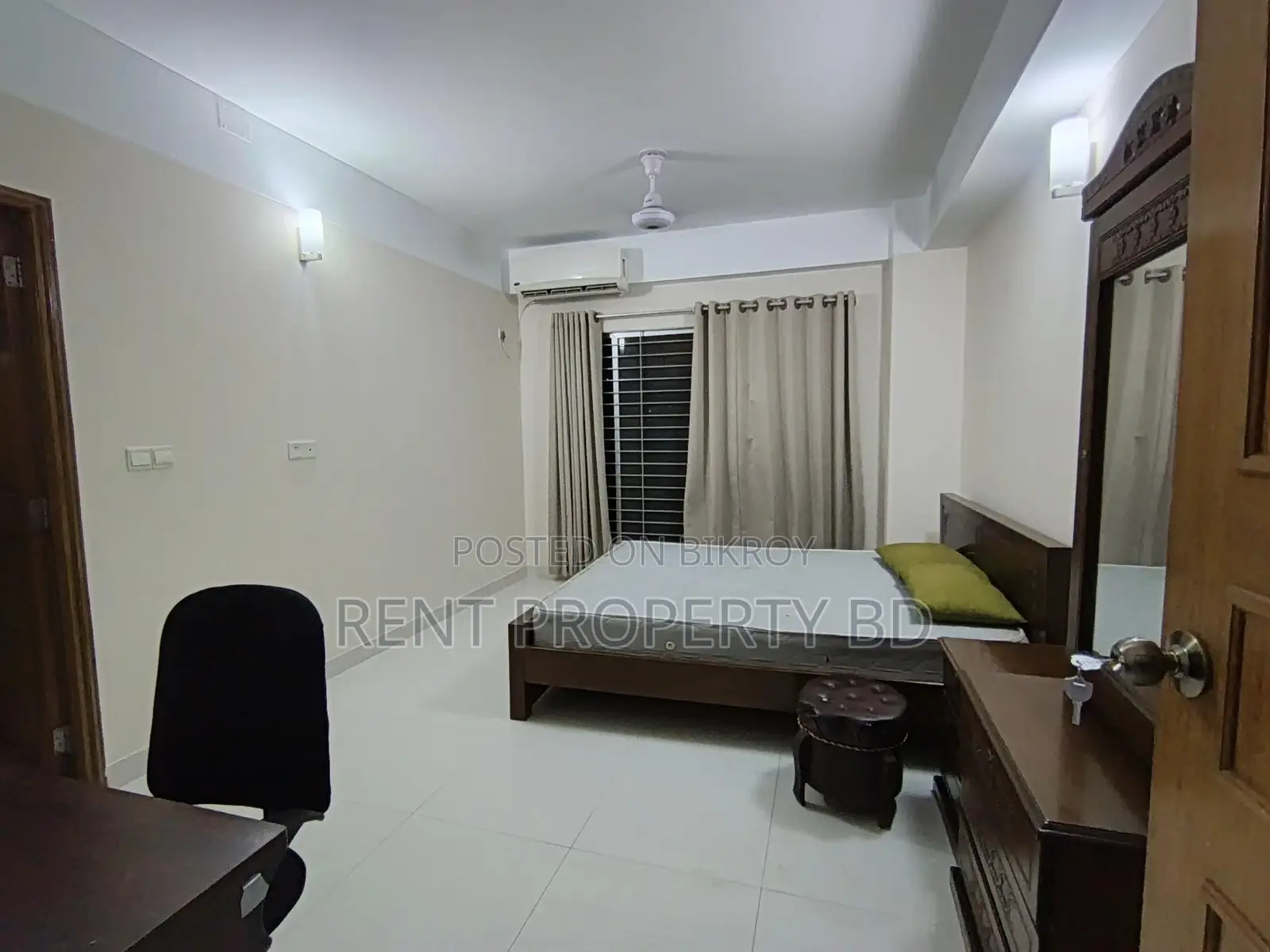 লেক ভিউ ডুপ্লেক্স সম্পূর্ণ ফার্নিশড অ্যাপার্টমেন্ট ভাড়া গুলশান-২
