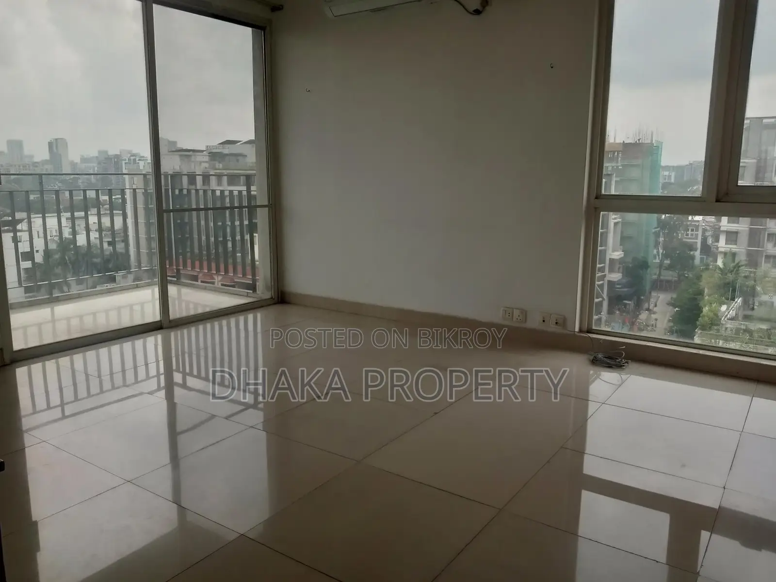 Exclusive 3 -Bedrooms (2300-Sqft) Nice Apartment Rent in Baridhara