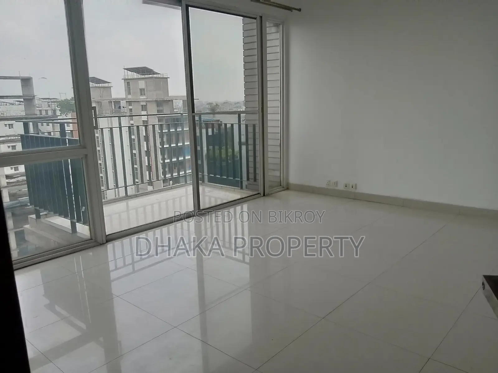 Exclusive 3 -Bedrooms (2300-Sqft) Nice Apartment Rent in Baridhara