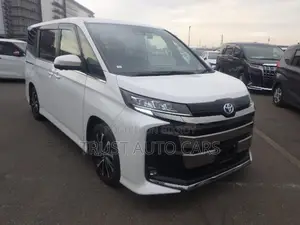 Toyota Noah S-Z, GRADE : 4.5 2022