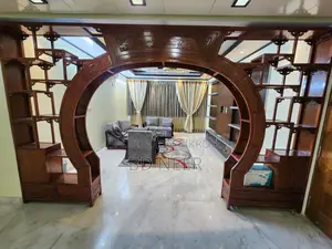 গুলশান-১ এ ৩য় তলায় ৩ বেডরুমের সম্পূর্ণ ফার্নিশড ফ্ল্যাট ভাড়া