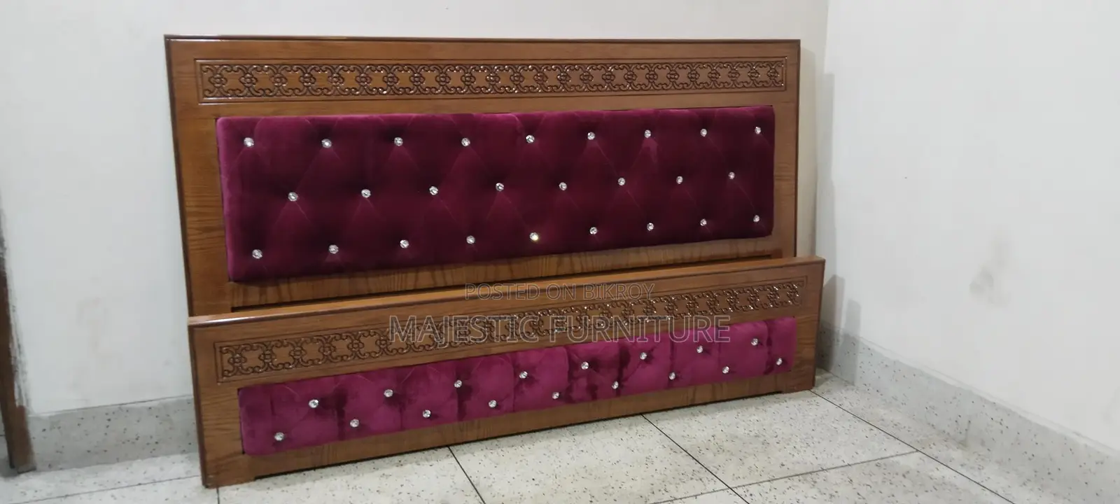 BED 6/7 FEET CANADIAN OAK VELVET. M # 7344