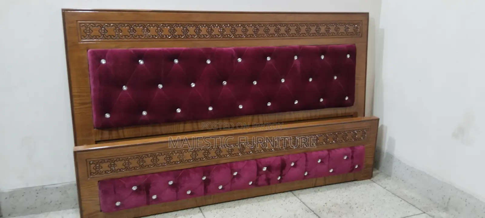 BED 6/7 FEET CANADIAN OAK VELVET. M # 7344