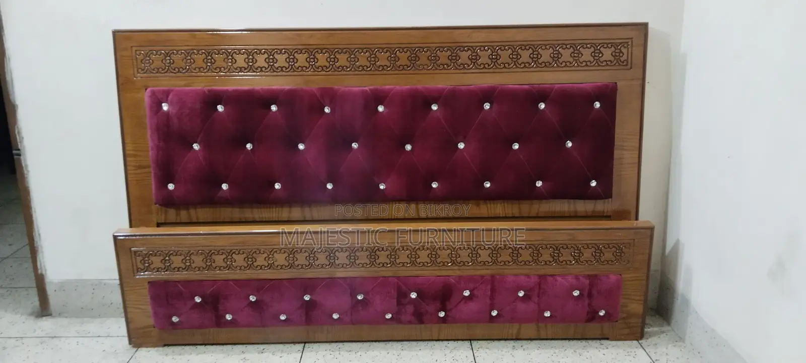 BED 6/7 FEET CANADIAN OAK VELVET. M # 7344