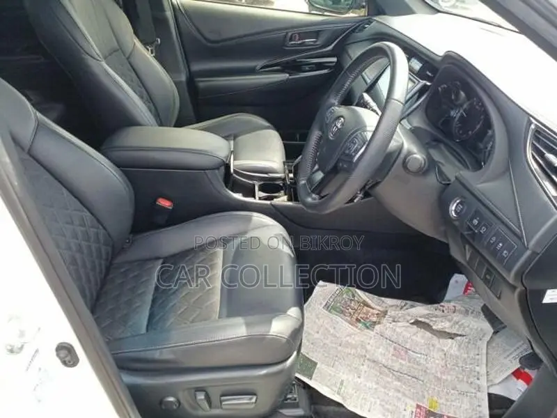 Toyota Harrier Premium 2020