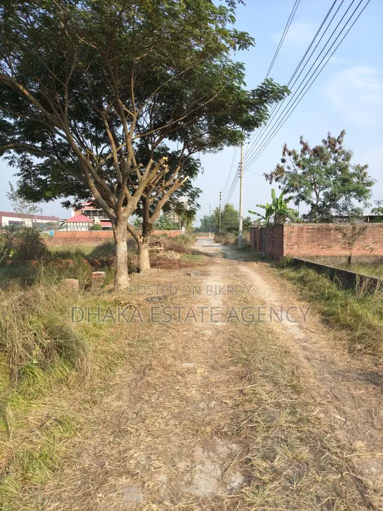 Block-M, 7.50+7.50=15 Katha South Facing Plot Sale