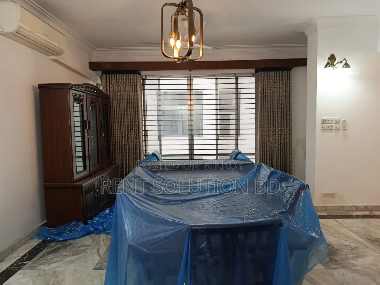 In A Mind-blowing Location Of Baridhara, 4000 Sqft Flat For Rent