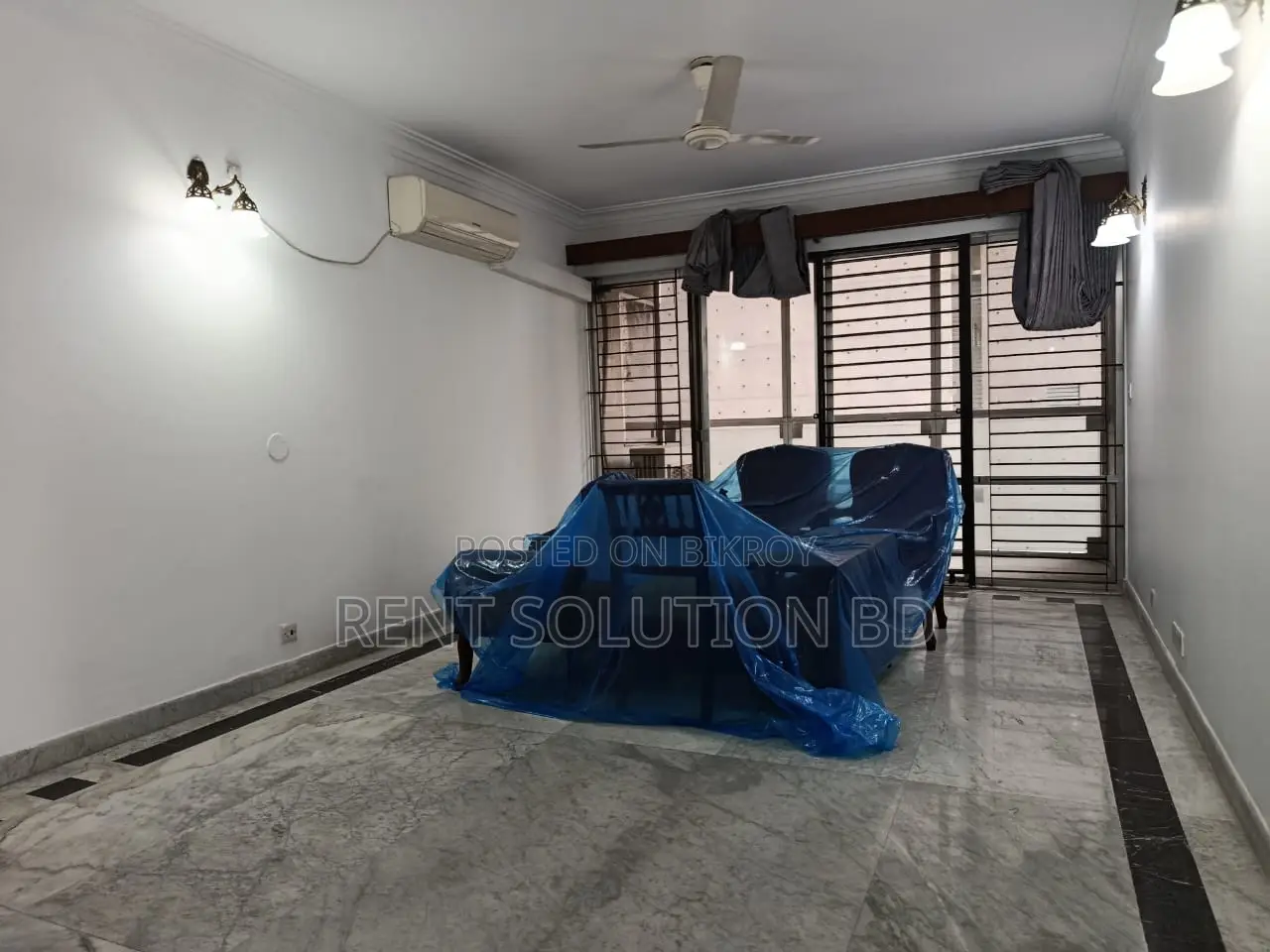In A Mind-blowing Location Of Baridhara, 4000 Sqft Flat For Rent
