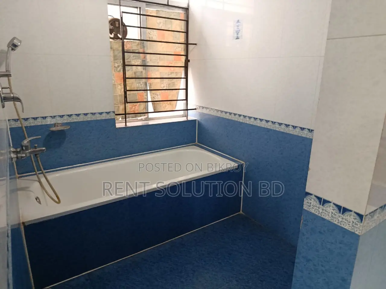 In A Mind-blowing Location Of Baridhara, 4000 Sqft Flat For Rent