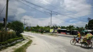 উত্তরা ১৭ নং সেক্টরে জি ব্লক রোড এভিনিউ 5 ১২ কাঠার প্লট বিক্রি