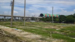 উত্তরা ১৭ নং সেক্টরে জি ব্লক রোড এভিনিউ 5 ১২ কাঠার প্লট বিক্রি