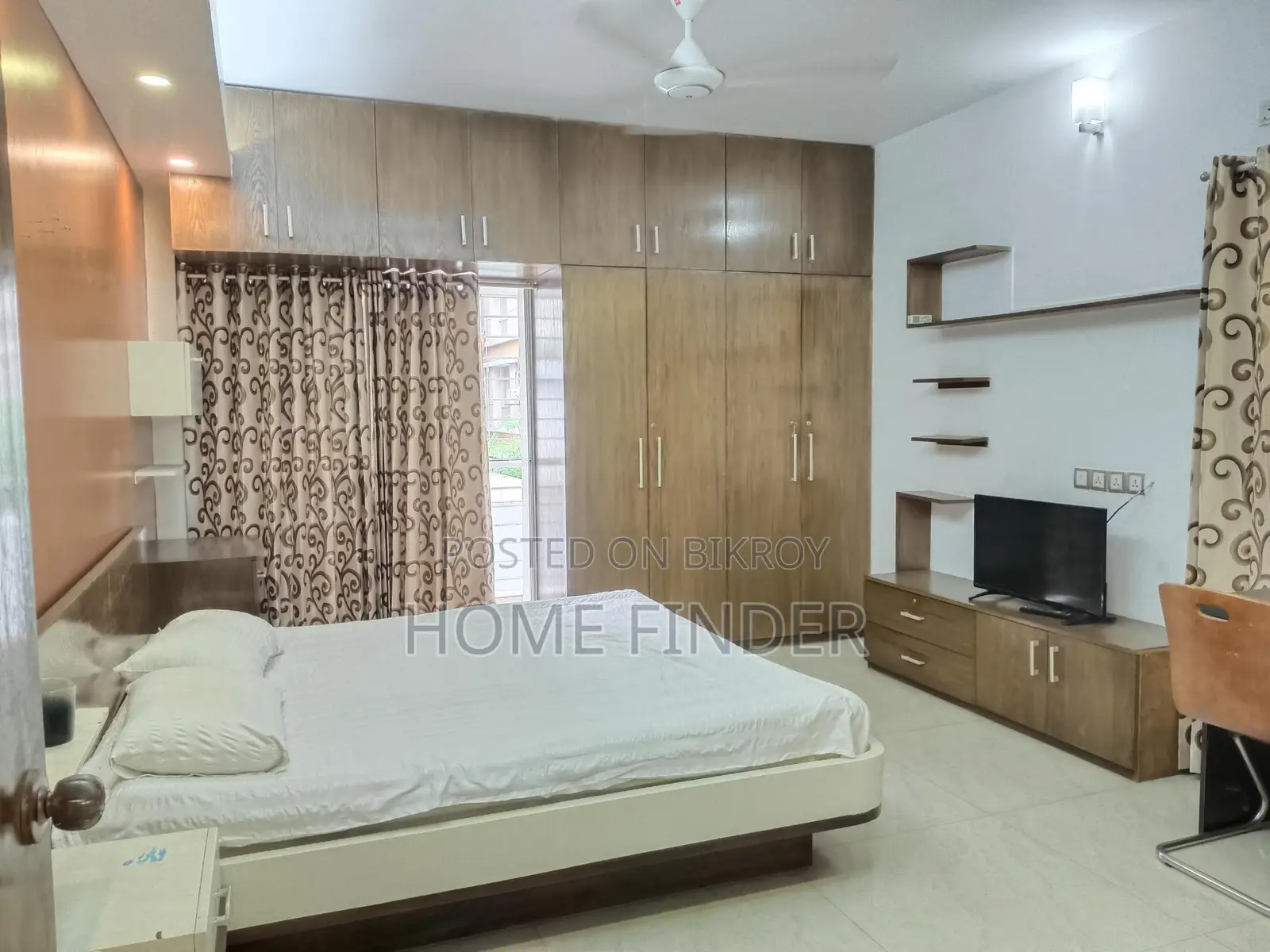2400 Sqft Full Furnished Apartment For Rent In Gulshan 2