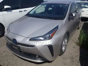 Toyota Prius S 2020